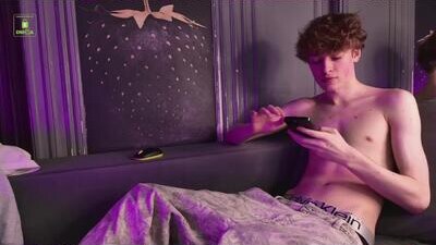 curlytwinkboy public webcam profile photo 8