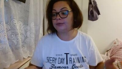 curvymomylore public webcam profile photo 2