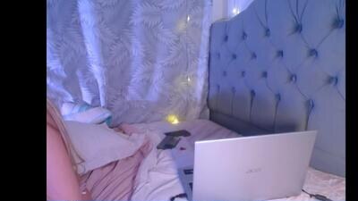cute_emmma public webcam profile photo 2