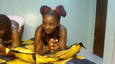 cute_lorna public webcam profile photo 2
