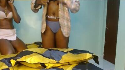 cute_lorna public webcam profile photo 8