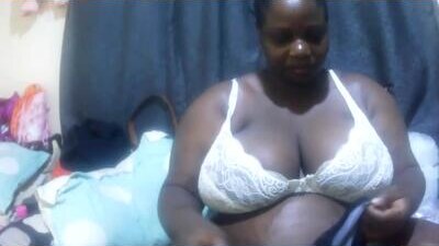 cute_maya1 public webcam profile photo 9