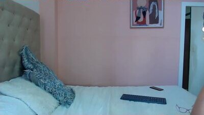 cute_megan__ public webcam profile photo 10
