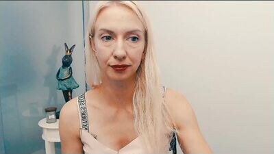 cute_smile_shy public webcam profile photo 2