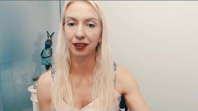cute_smile_shy public webcam profile photo 4