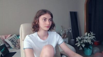 cutecurles public webcam profile photo 2