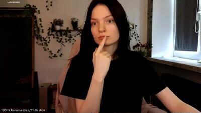 cuteuserr public webcam profile photo 3