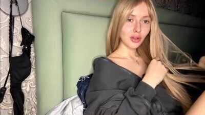 cutieblondyy public webcam profile photo 8