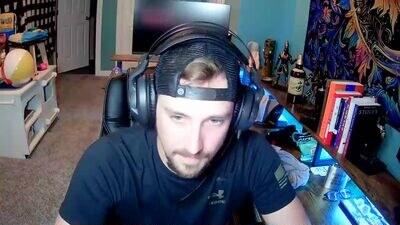 dadgoeswild public webcam profile photo 3