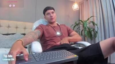damian23_