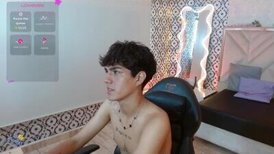 damian_tay public webcam profile photo 5