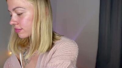 damn_cutie public webcam profile photo 4