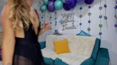 dani_moore public webcam profile photo 2