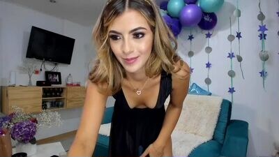 dani_moore public webcam profile photo 3