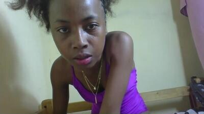 daniaah public webcam profile photo 3