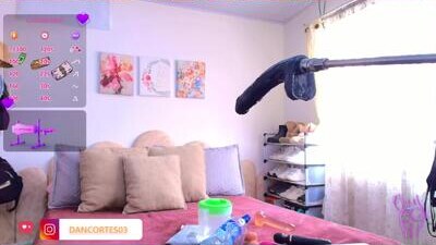 danielacortes03 public webcam profile photo 9