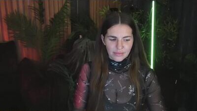 danielareign public webcam profile photo 10