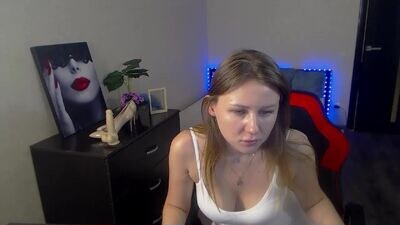 danielladalton public webcam profile photo 4