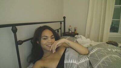 danielleryan public webcam profile photo 4