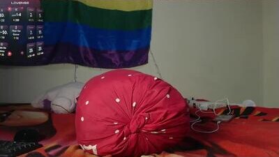 dante_bear public webcam profile photo 6