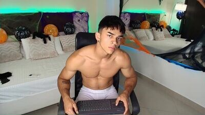 danteestone public webcam profile photo 3