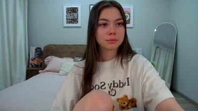 darcymacy public webcam profile photo 2