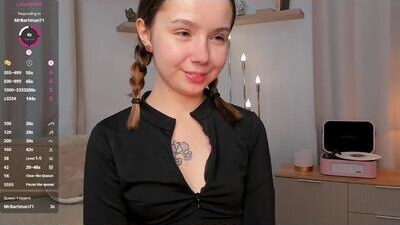 darklycurious public webcam profile photo 5