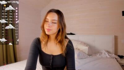 darling_kira public webcam profile photo 2