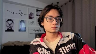 davoxer public webcam profile photo 3
