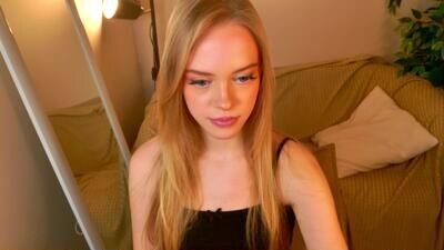 dear_tessa public webcam profile photo 2