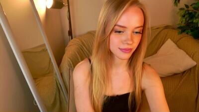 dear_tessa public webcam profile photo 3