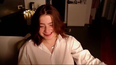 debratower public webcam profile photo 6