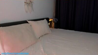 dee_nise public webcam profile photo 10