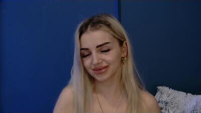 deeavip public webcam profile photo 7