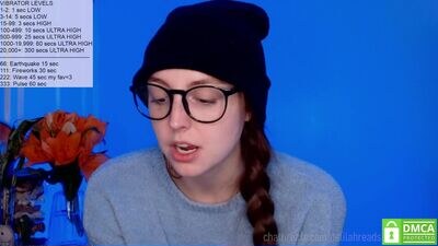 delilahreads public webcam profile photo 4