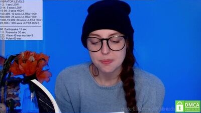 delilahreads public webcam profile photo 8