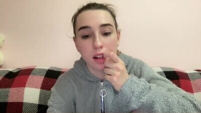 deliverysmile public webcam profile photo 4
