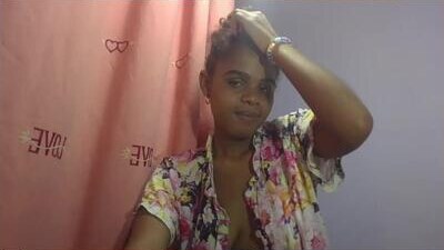 delphineee public webcam profile photo 10