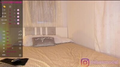 delsee_ public webcam profile photo 5