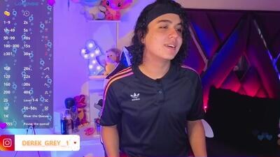 derek_grey1