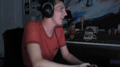 derekdings public webcam profile photo 3