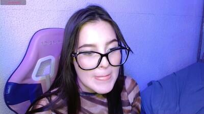 destinya_ public webcam profile photo 2