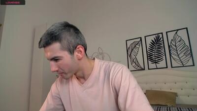 devin_ho public webcam profile photo 2