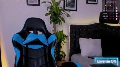 devlin_violet__ public webcam profile photo 7
