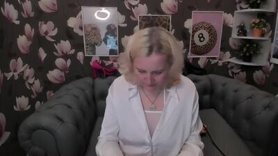 diana_belly public webcam profile photo 2