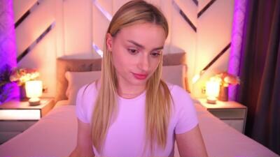 diana_nova public webcam profile photo 3