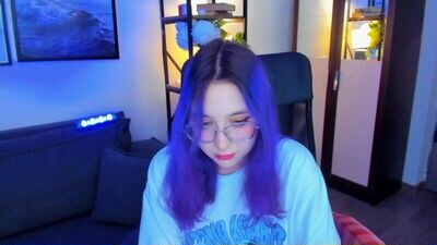 diona_ywu public webcam profile photo 4