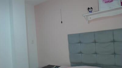 disyamil_pineda public webcam profile photo 3