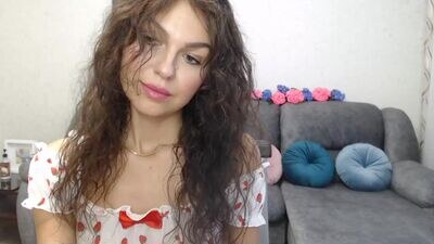 divine_elly