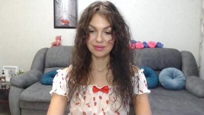divine_elly public webcam profile photo 2